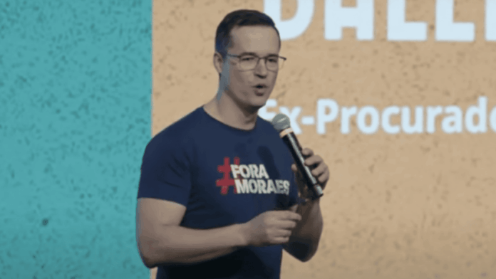 Dallagnol critica Lula e STF em evento do Novo sobre Zema_68a1403934ec3.png