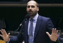 Eduardo Bolsonaro pede ação da Europa e do Mercosul contra o Brasil