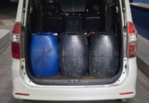 Veículo é interceptado com 150 litros de combustível de origem estrangeira