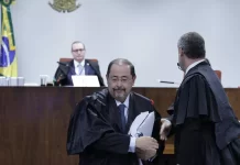 Defesa de Bolsonaro nega envolvimento em plano de assassinato e ataques golpistas do 8/1