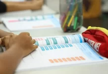 Brasil avança, mas ainda tem 4,2 milhões de estudantes em atraso escolar