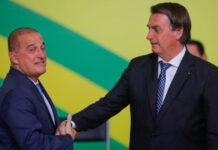 Não é Bolsonaro quem está no banco dos réus, é a democracia, diz Onyx