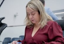 Projeto de Lia homenageia médicos em prédios públicos