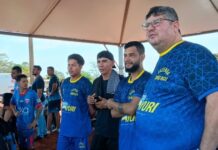 Yuri participa da Festa da Colheita