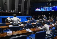 Governistas avaliam incluir trechos da MP 1303 em projeto do IR no Senado