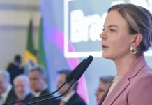 Gleisi cobra libertação dos brasileiros sequestrados por Israel