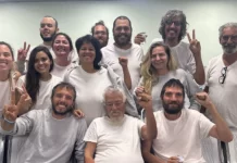 Heróis brasileiros da flotilha desembarcam em Guarulhos