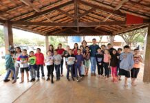 Prefeitura leva lazer e integração para crianças do Cras comemorarem Dia das Crianças