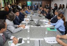 Em reunião com deputados estaduais, governo diz que emendas de 2026 serão pagas em maio