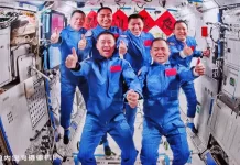 Cápsula da Shenzhou-21 retorna com recorde chinês