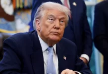 Trump diz que conversou com Bolsonaro na noite de ontem e lamenta prisão do ex-presidente