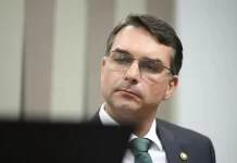 Flávio não vai desistir de candidatura, avaliam caciques do centrão