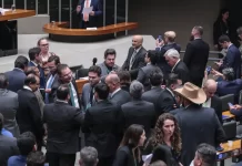 PL da Dosimetria beneficia criminosos comuns, dizem especialistas