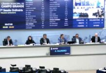 Carreira de profissionais da saúde e mais 4 projetos são votados na Câmara nesta terça