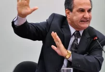 Flávio Bolsonaro “não tem musculatura”’, diz Silas Malafaia