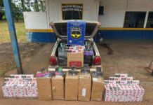 Contrabandista é preso saindo de estrada vicinal usada para desviar de base da polícia