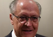 Viagem de Lula a Washington pode “zerar” o tarifaço, diz Alckmin