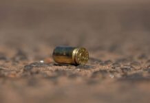 Moradora ouve tiros e encontra homem morto no meio da rua em Naviraí