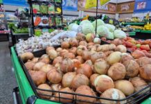 Procon identifica diferença de até 484% em itens da cesta básica em Dourados