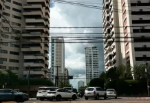 Após manhã ensolarada, MS pode ter tempestades com raios e rajadas de vento neste domingo