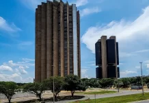 Caixa paga Bolsa Família a beneficiários com NIS de final 8