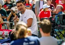 Ex-diretor de Inteligência dos EUA afirma que Kirk era contra guerra com Irã e cobra respostas sobre assassinato