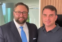 Conselheiro de Trump declara apoio a Flávio Bolsonaro
