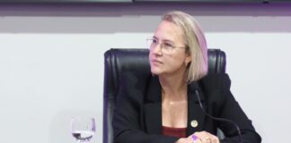 Liandra solicita academia ao ar livre e professor de ginástica funcional para o Residencial Bonanza