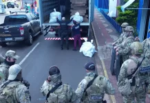 Operação da PF cumpriu mandados contra três PRFs ligados ao contrabando