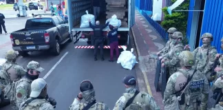 Operação da PF cumpriu mandados contra três PRFs ligados ao contrabando