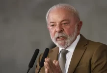 Lula zera imposto e subsidia diesel para conter alta do petróleo