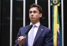 Pressionado pelo clã Bolsonaro a apoiar Flávio, Nikolas Ferreira desabafa