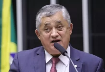 “Não tem governo que dê certo sem diálogo com o Congresso”, diz José Guimarães