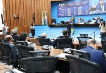 Deputados votam quatro projetos na sessão ordinária desta quinta