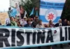 Milhares vão às ruas e apoiam candidatura de Cristina Kirchner na Argentina