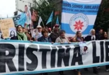 Milhares vão às ruas e apoiam candidatura de Cristina Kirchner na Argentina