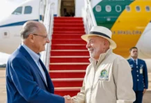 Lula inicia viagem ao G7 na França e deixa mensagem a Alckmin antes de embarcar