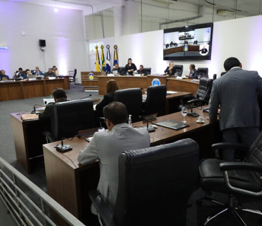 Câmara de Dourados aprova títulos e homenagens durante sessão ordinária