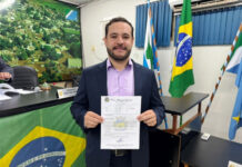 Com fratura no punho e nas costelas, vereador sobrevivente de acidente com 2 mortos segue internado