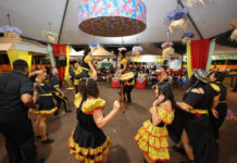 Concurso de Quadrilhas encanta público e transforma a 47ª Festa Junina em espetáculo de tradição