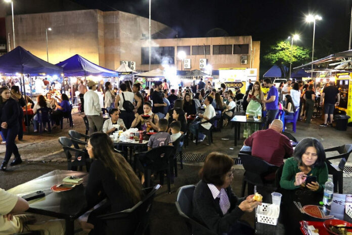 Feira no Parque dos Ipês tem música ao vivo nesta sexta_6a34a85c1456a.jpeg