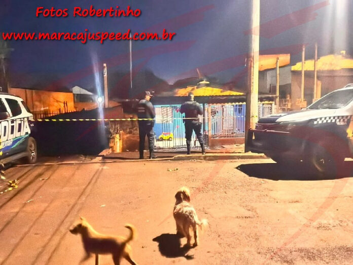 Homens invadem casa e matam mulher com tiro na cabeça; marido sobreviveu porque arma falhou_6a3899194f75c.jpeg