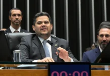 Alcolumbre quer votar pauta-bomba de R$ 30 bi nesta terça
