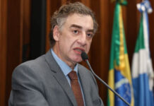 Ao incluir Neno Razuk na lista vermelha da Interpol, juiz diz que ex-deputado está fora do país