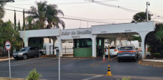 Após carta, Moraes suspende visitas a Jair Bolsonaro na prisão domiciliar