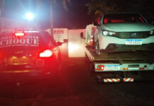 BPChoque localiza veículo roubado escondido em área de mata na Capital
