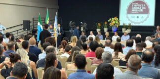 Câmara homenageia comerciantes que ajudam a construir o desenvolvimento de Dourados