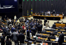 Comissão da Câmara convoca Mauro Vieira para explicar posição do governo sobre PCC e Comando Vermelho