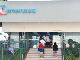 Festa de 120 anos contrasta com insatisfação: clientes da Energisa cobram melhorias urgentes em MS