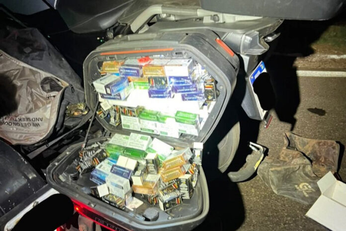 Medicamentos contrabandeados são encontrados escondidos em motocicleta BMW_6a5ed62c10eac.jpeg